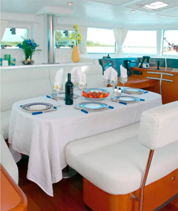 private_catamaran_lagos_why_chose_lagoon_440_004_1_5x